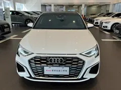 2022 Audi A3 Sportback 35 TFSI Fashion Sport, белый — фото 2
