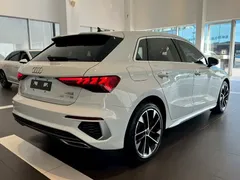 2022 Audi A3 Sportback 35 TFSI Fashion Sport, белый — фото 4