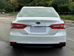 2019 Toyota Camry Hybrid 2.5HG Luxury, белый — фото 5