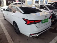2022 Nissan Teana 2.0L XL-Upr Premium, белый — фото 5
