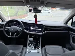 2021 Volkswagen Touareg 3.0TSI Black Sport Package, чёрный — фото 7