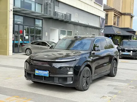 2024 Li Auto L8