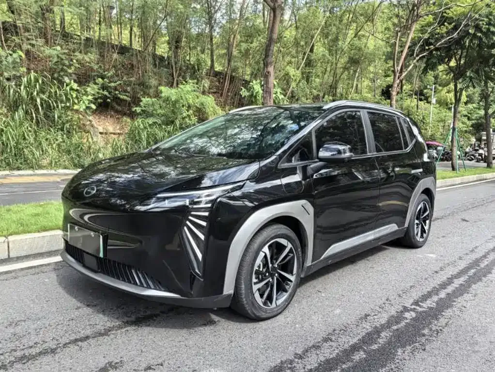 2022 Aion Y Plus 70 Smart Lead