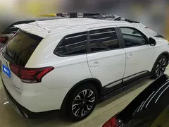 2020 Mitsubishi Outlander 2.0L 2WD Enjoy 7, белый — фото 3