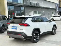 2022 Toyota RAV4 2.0L CVT 2WD Premium, белый — фото 6