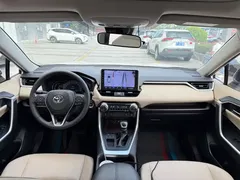 2022 Toyota RAV4 2.0L CVT 2WD Premium, белый — фото 9