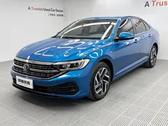 2023 Volkswagen Sagitar 280TSI DSG Plus, синий — фото 1