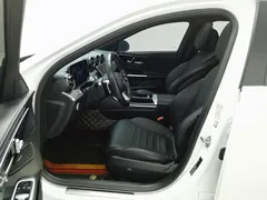 2023 Mercedes-Benz C-Class C 200 L Sport, белый — фото 10