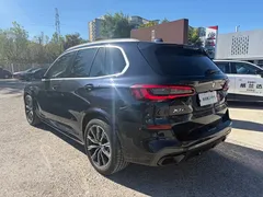 2021 BMW X5 M Sport Package, чёрный — фото 4