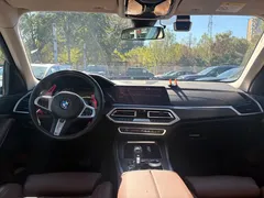 2021 BMW X5 M Sport Package, чёрный — фото 16