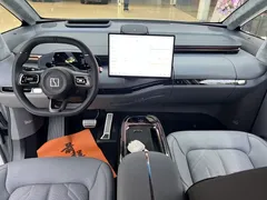 2025 Zeekr Mix Smart Driving, белый — фото 13