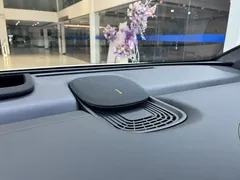 2025 Zeekr Mix Smart Driving, белый — фото 21