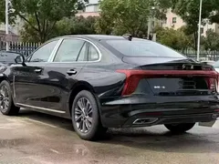 2026 Hongqi H5 1.5T DCT Pro, чёрный — фото 9
