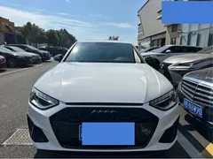 2023 Audi A4L 40 TFSI Fashion Dynamic, белый — фото 2