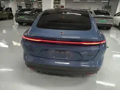 2022 Nio ET5 75kWh, синий — фото 5
