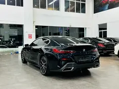 2022 BMW 8 Series 840i 4-Door Coupe M Sport Package, чёрный — фото 4