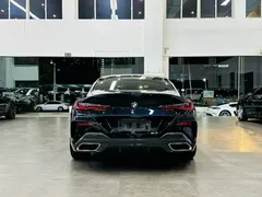 2022 BMW 8 Series 840i 4-Door Coupe M Sport Package, чёрный — фото 5