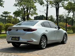 2021 Mazda 3 2.0L AT — фото 15