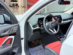 2023 BMW X1 X Design Package, белый — фото 4