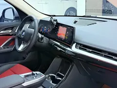 2023 BMW X1 X Design Package, белый — фото 6