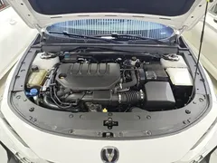 2022 Changan UNI-V 2.0T, белый — фото 20