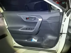2022 Toyota RAV4 2.0L CVT 2WD Fashion Plus, белый — фото 7