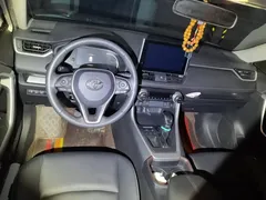 2022 Toyota RAV4 2.0L CVT 2WD Fashion Plus, белый — фото 12