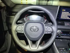 2022 Toyota RAV4 2.0L CVT 2WD Fashion Plus, белый — фото 15