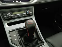2021 Geely Emgrand UP 1.5L MT Luxury, белый — фото 13