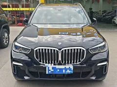 2022 BMW X5 40Li Premium M Sport Package, чёрный — фото 3
