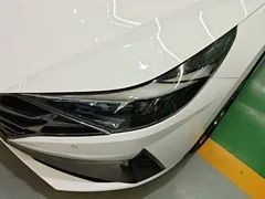 2021 Hyundai Elantra 1.5L CVT LUX Premium, белый — фото 24
