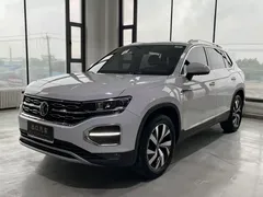 2022 Volkswagen Tayron 280TSI 2WD Luxury, белый — фото 1