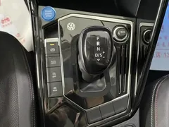 2022 Volkswagen Tayron 280TSI 2WD Luxury, белый — фото 15