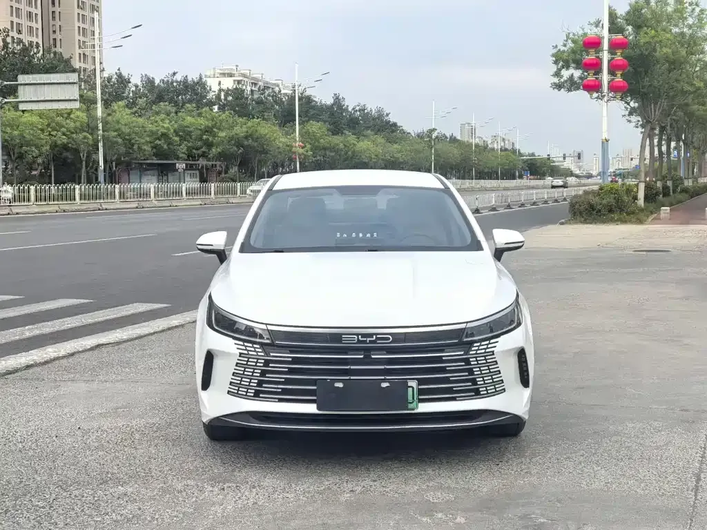 2023 BYD Destroyer 05 Champion DM-i PHEV 120KM Premium