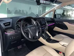 2021 Toyota Alphard Hybrid 2.5L Premium, белый — фото 9