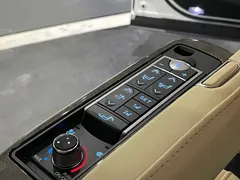 2021 Toyota Alphard Hybrid 2.5L Premium, белый — фото 23