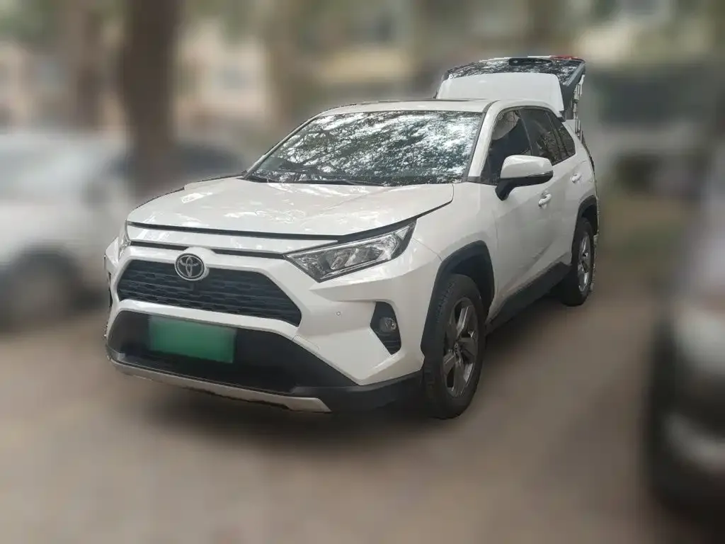 2022 Toyota RAV4 2.0L CVT 2WD Fashion Plus