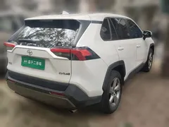 2022 Toyota RAV4 2.0L CVT 2WD Fashion Plus, белый — фото 4