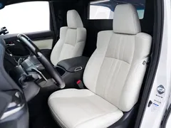 2020 Lexus LM 300h 4, белый — фото 10