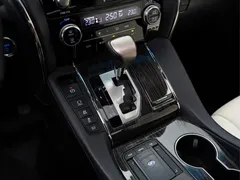 2020 Lexus LM 300h 4, белый — фото 11