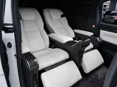 2020 Lexus LM 300h 4, белый — фото 19