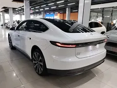 2024 Nio ET7 75kWh Executive, белый — фото 5