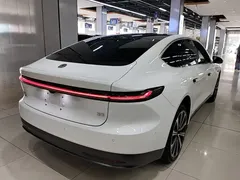 2024 Nio ET7 75kWh Executive, белый — фото 7