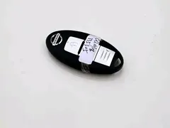 2021 Nissan Tiida 1.6L CVT, белый — фото 9
