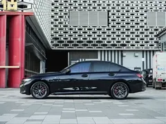 2023 BMW 3 Series 330i M Sport Night Package, чёрный — фото 6