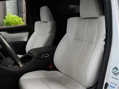 2020 Lexus LM 300h 4, белый — фото 11