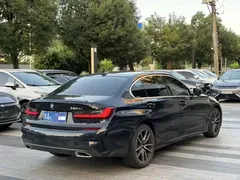 2022 BMW 3 Series 320Li M Sport Package, чёрный — фото 6