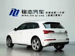 2022 Audi Q5L 45T Luxury Dynamic, белый — фото 9