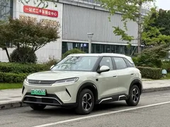 2025 BYD Yuan UP Smart Driving 401km, зелёный — фото 1