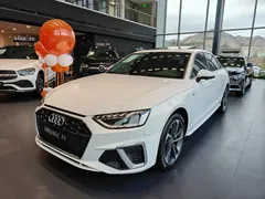 2022 Audi A4L 40 TFSI Fashion Dynamic, белый — фото 1